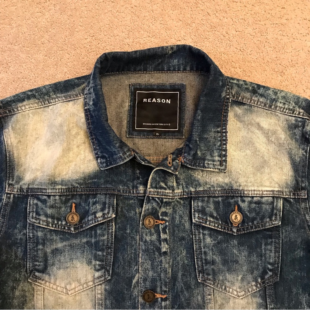 Reason Denim Trucker Jacket Size XL Blue Distressed Acid Wash Outerwear Cotton - Picture 2 of 11